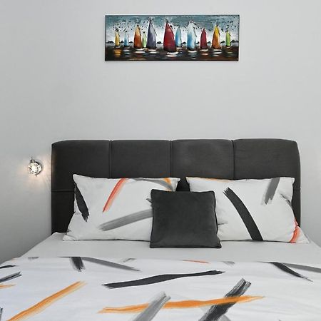 Luxury Apartment White Crystal Kastela Bagian luar foto