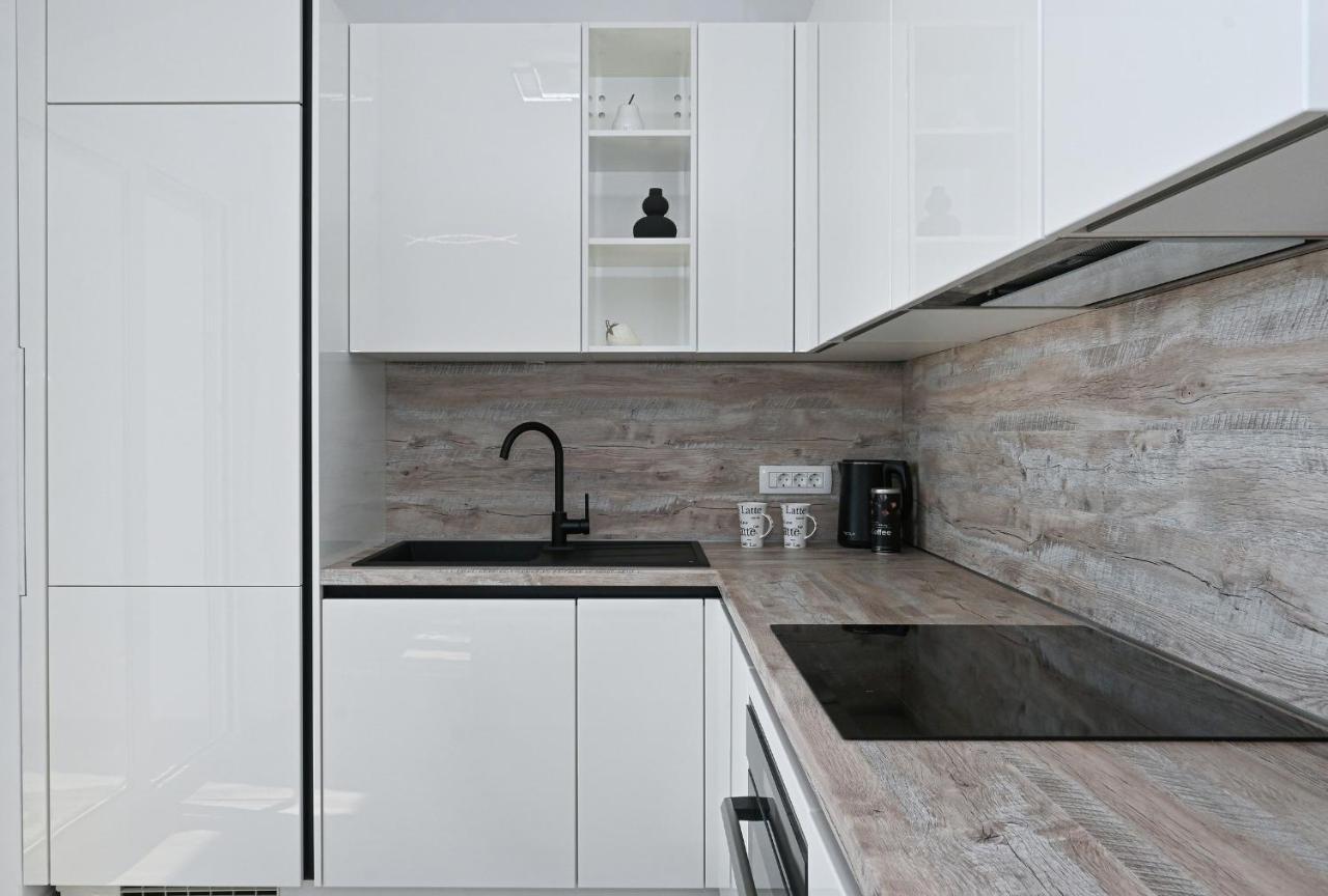 Luxury Apartment White Crystal Kastela Bagian luar foto