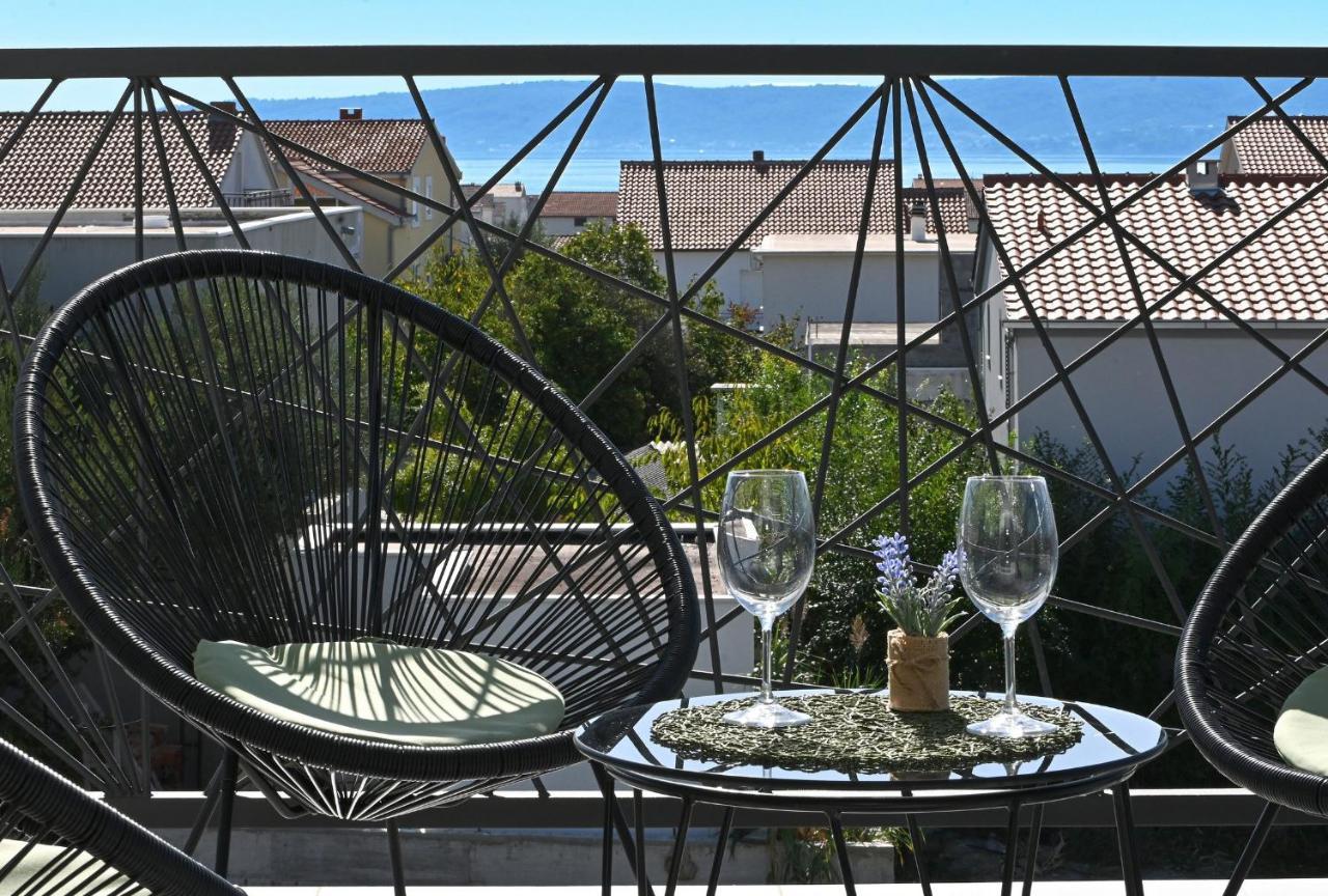 Luxury Apartment White Crystal Kastela Bagian luar foto